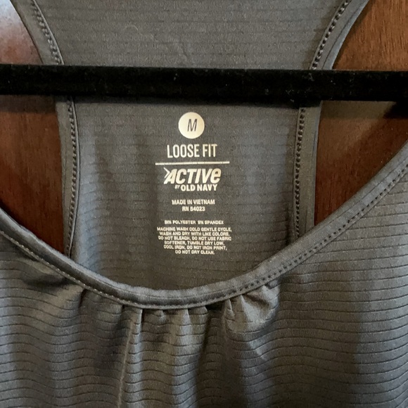 Old Navy Workout Tank - Picture 3 of 4